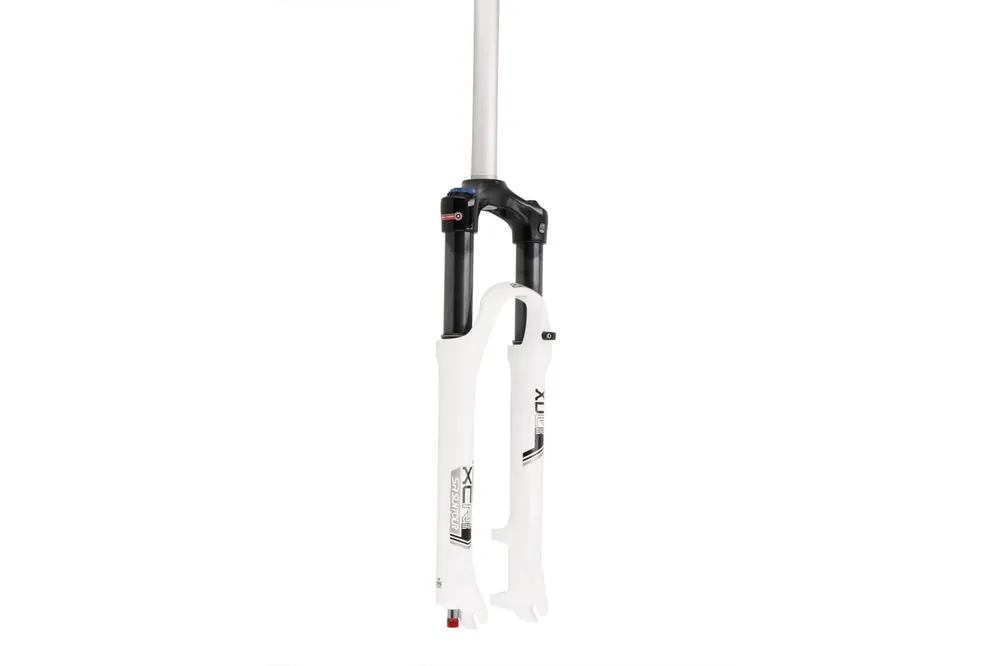 Direct Beschikbaar SrSuntour Suntour xcr32 air voorvork 26 lor 100mm wit